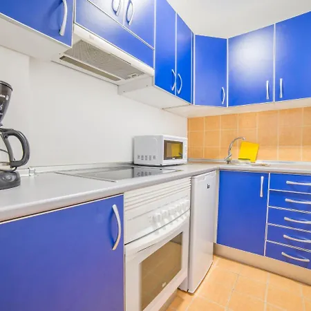 Apartamento Rosamar A Metros De La Playa Wifi Gratis 305 By Lightbooking
